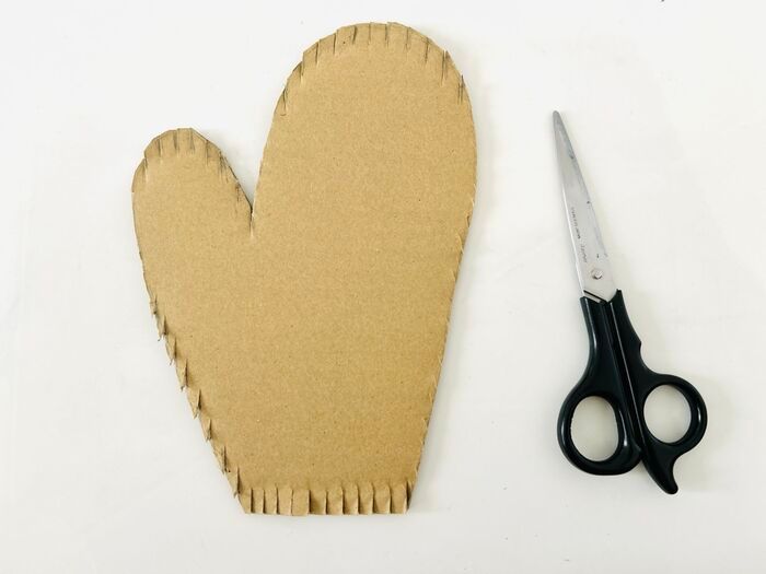 『段ボール編み機』でおしゃれなミトンが作れちゃった！なかなかの仕上がりに大満足♡