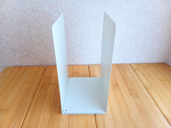 総額550円で完成！？ダイソーだけで『段ボールストッカー』が完成。使い勝手バツグンです！