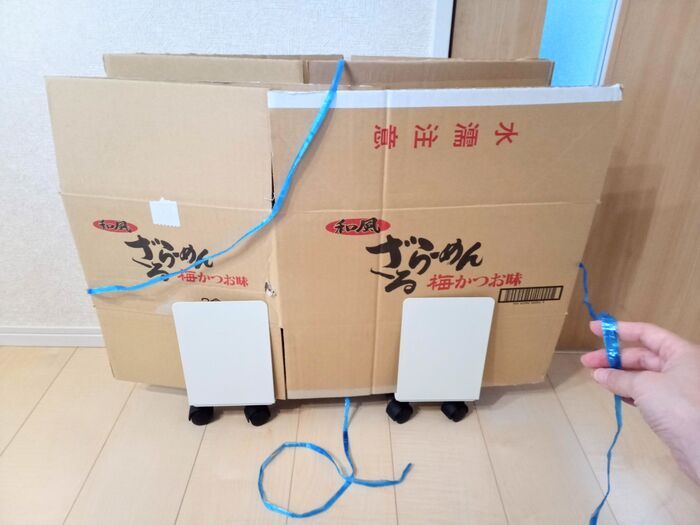 総額550円で完成！？ダイソーだけで『段ボールストッカー』が完成。使い勝手バツグンです！