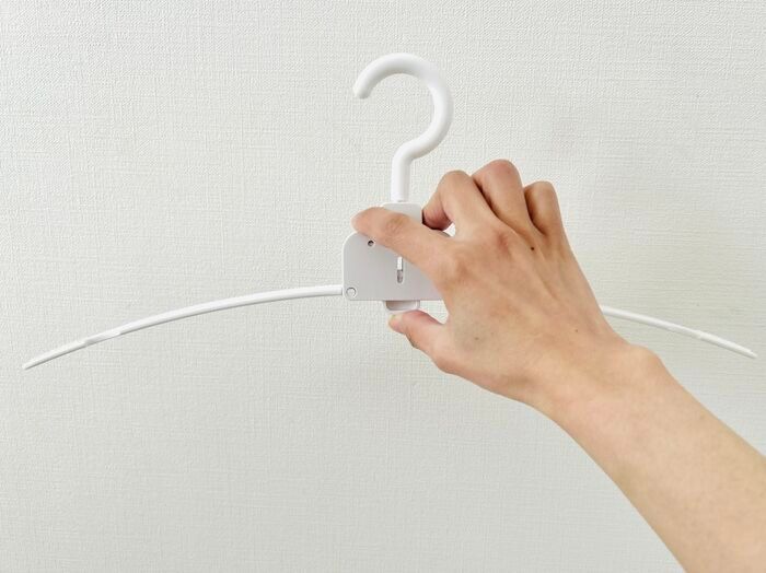 100均で1000円使う人が「絶対試してほしい〈変形ハンガー〉」3つ！どれも手放せない便利さでした♪