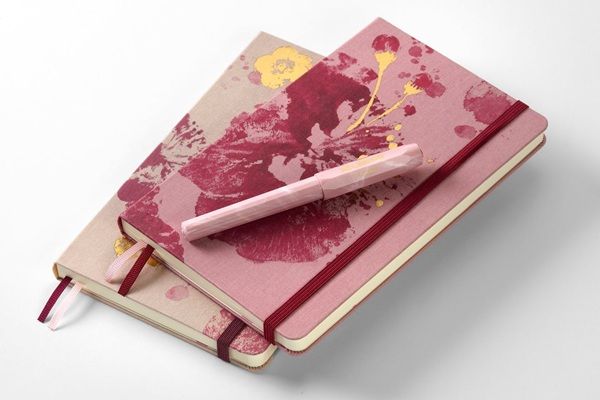 モレスキンの春を感じさせるノートや筆記具「サクラ 限定版コレクション」が発売！