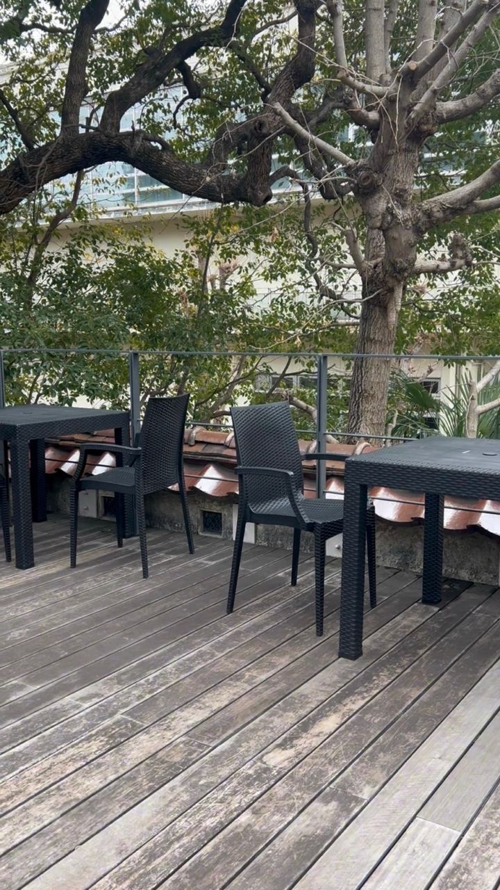 「九段 kudan house」の屋上