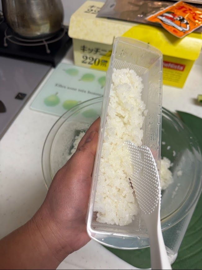 100均便利グッズで誰でも簡単に太巻き