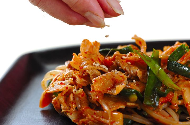 味付けはキムチだけ！絶品簡単豚キムチ炒めの作り方3