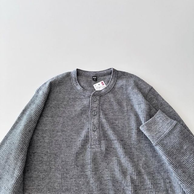 UNIQLO「ワッフルヘンリーネックTシャツ/長袖」