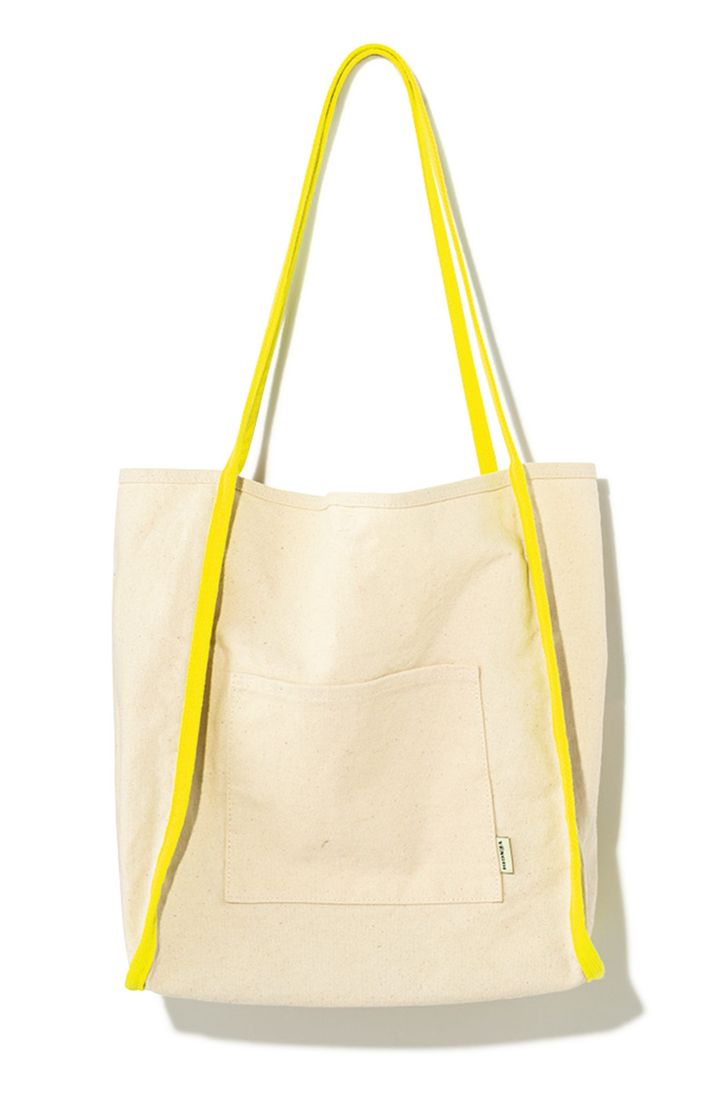 レトロガーリーなブラウスや配色スニーカー、刺繍入りバングルなど、多彩なカラーパレットの新作が豊富にラインナップ。今週の気になるモノと、最新ニュースをお届けします！