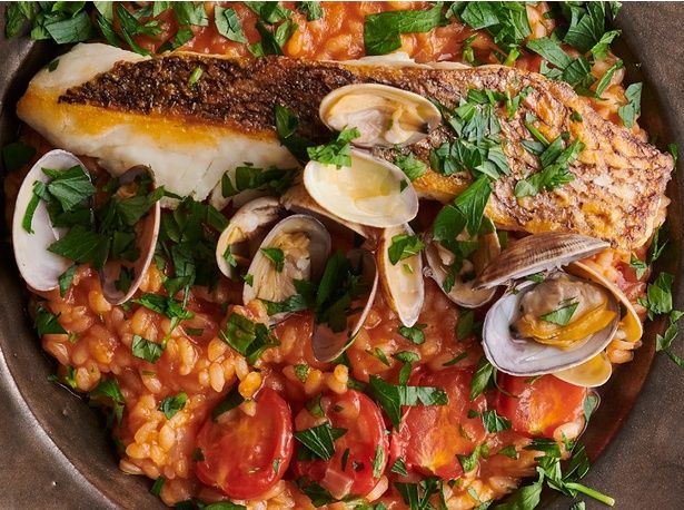 濃厚なうまみを味わえます (C)ペペとシェフ夫／KADOKAWA