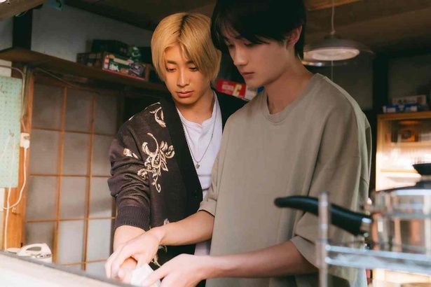 山中柔太朗と高松アロハがダブル主演の『純愛上等！』は10位スタート [c]映画『純愛上等！』製作委員会