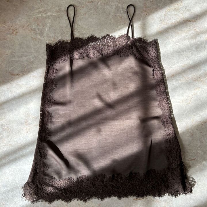 Trish ケミカルレースサテンキャミソール BROWN