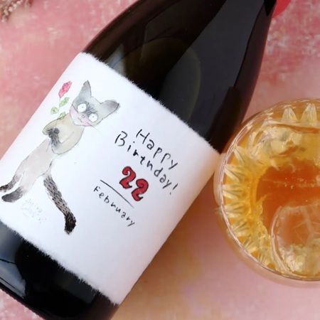 猫のイラストと日付を組み合わせてラベルに！「誕生日ギフト 古酒仕込み梅酒」新発売