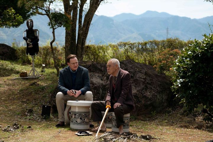 映画『レンタル・ファミリー』場面写真 （C）2025 Searchlight Pictures. All Rights Reserved. width=