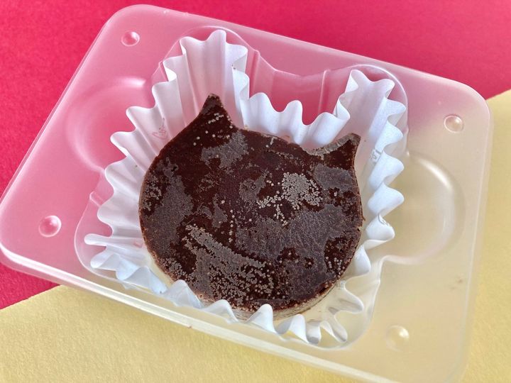 「美味しい！可愛い！」「猫好きにはたまらない！」【ファミマ数量限定】猫のシルエットをしたショコラテリーヌ