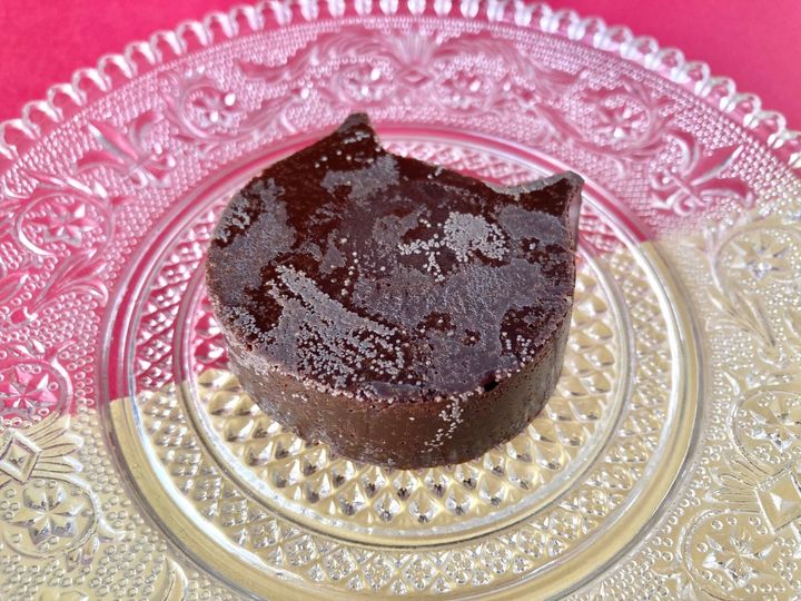 「美味しい！可愛い！」「猫好きにはたまらない！」【ファミマ数量限定】猫のシルエットをしたショコラテリーヌ