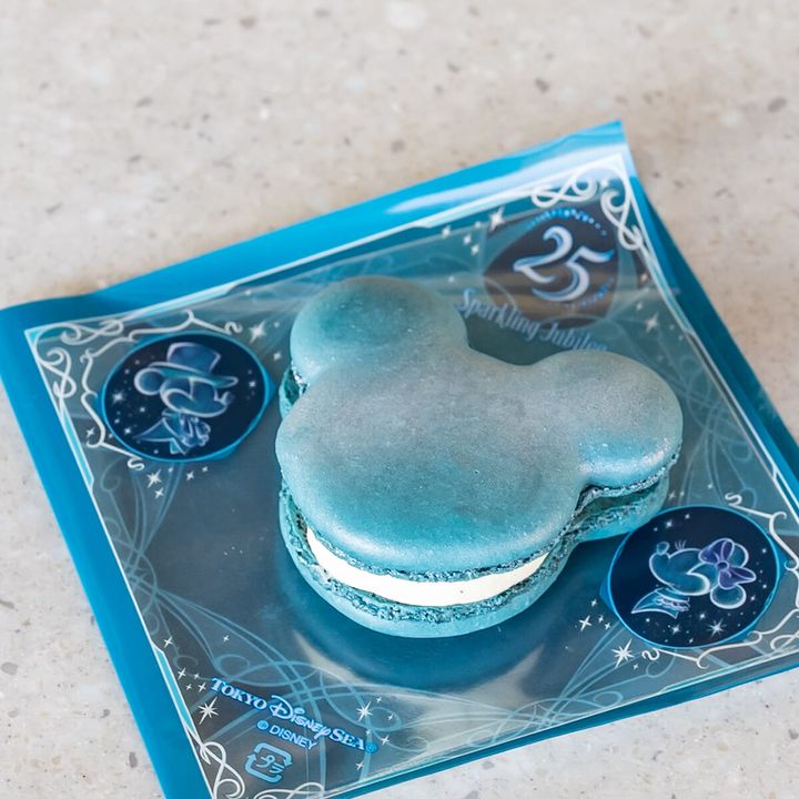 東京ディズニーシー「スパークリング・ジュビリーワゴン」25周年“スパークリング・ジュビリー”ミッキーマカロン（ホワイトチョコ）