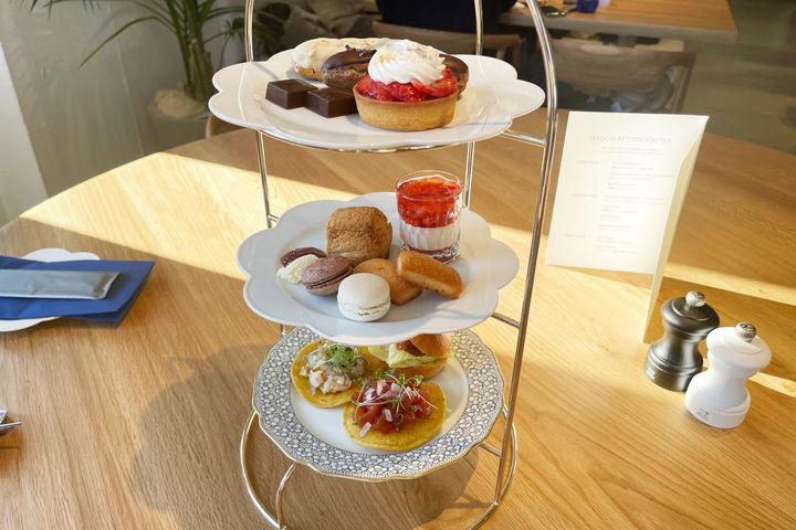 「MAISON AFTERNOON TEA（ドリンクフリーフロー付）」7700円
