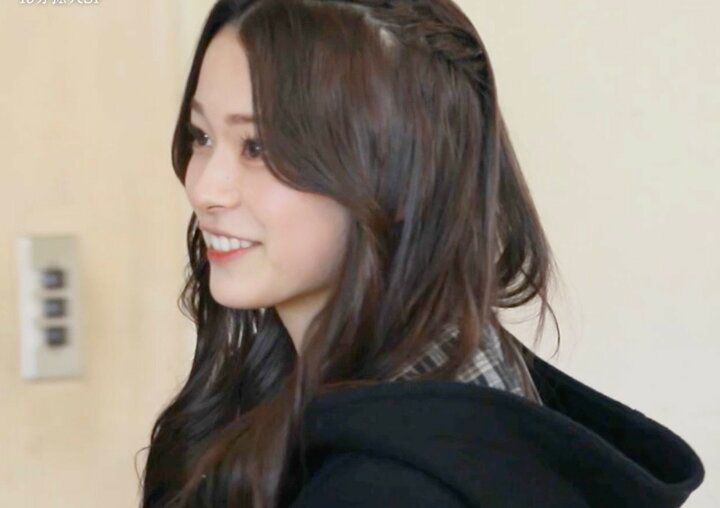 【写真・画像】大人っぽくイメチェンがSNSで大バズり！初日からモテモテ「1番継続来て欲しかった」『今日好き』卒業編2026第1話 1枚目