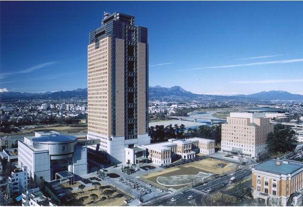 【写真】33階建ての群馬県庁舎は、153.8メートルで道府県庁舎として日本一の高さを誇る 【提供画像】