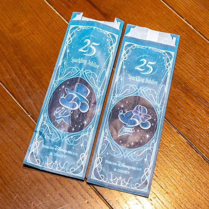 東京ディズニーシー25周年“スパークリング・ジュビリー”ミッキーチュロス（クッキー＆クリーム）4