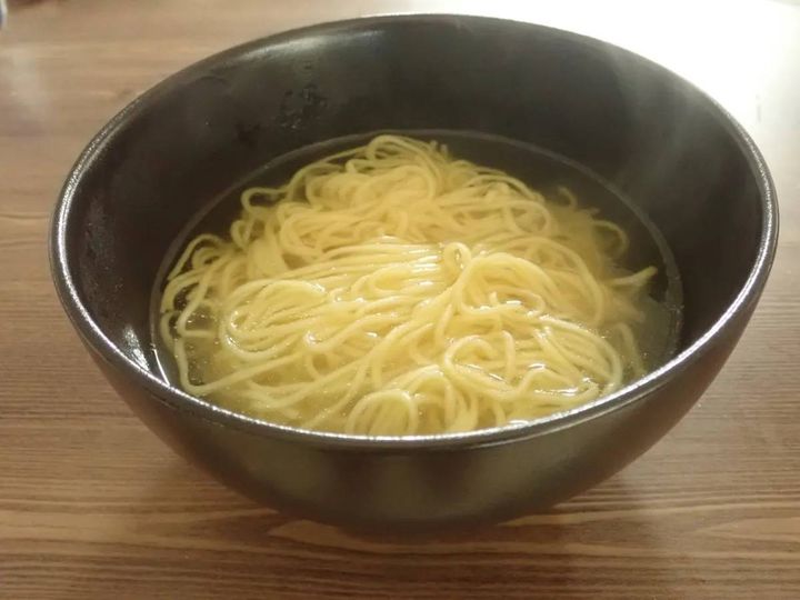 DAISO(ダイソー)：丼(黒梨釉、約18cm)