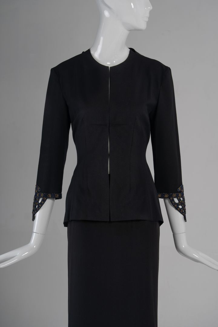 ヨウジヤマモトのシルクブレンドのツーピース。