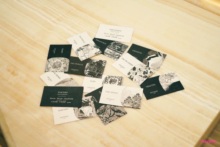 フレグランスの買い回りテクニック 試香紙