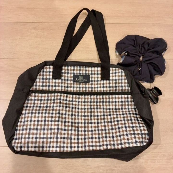 ボストンバッグ