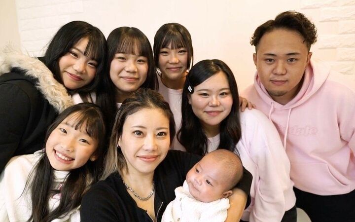 【写真・画像】38歳でおばあちゃんになった美女の“ママになった長女”の若さに衝撃「すごい子供に見えるんだけど、いくつ！？」 1枚目