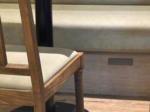 店内のコンセント