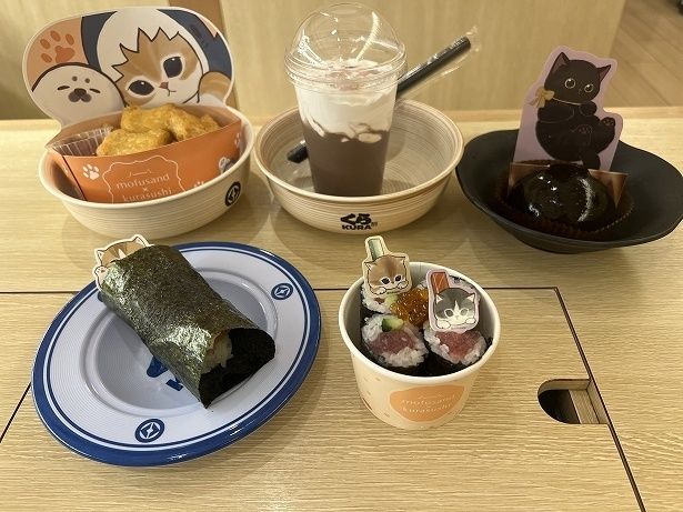 「くら寿司」で「mofusand」とのコラボメニューが食べられる