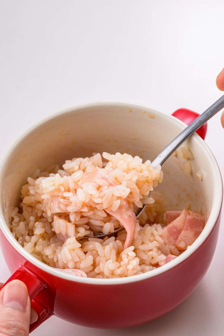 「とろ～り卵のマグカップオムライス」レシピ