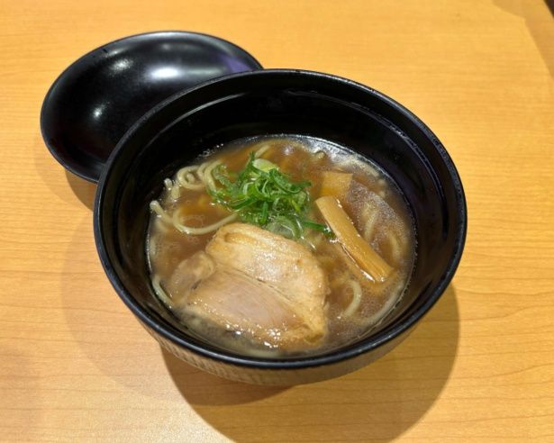 旭川 醤油らーめん(480円～)