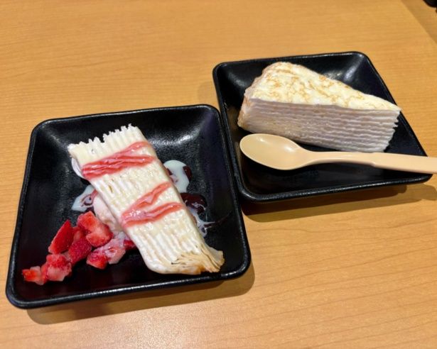 左から白いミルクレープのメルバ(270円～)、白いミルクレープ(230円～)