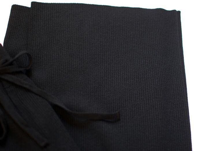 【ユニクロ】一度履いたらもうやみつき♡大人気『美脚パンツ』がお値下げ中。買うなら今しかないですよ～！