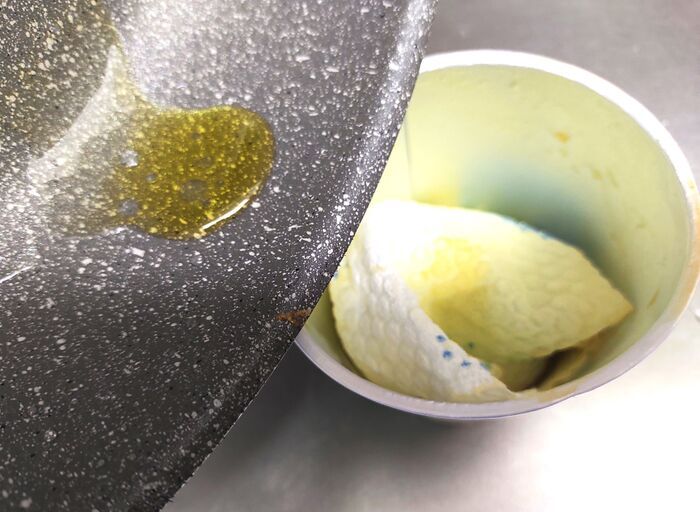 『じゃがりこ容器』捨てる前に見て！即席キッチングッズ変身→ラクちん家事にまだまだ使えます♪