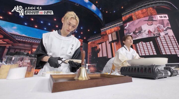 【写真・画像】Stray Kidsフィリックス、料理の腕前に絶賛の声 2枚目