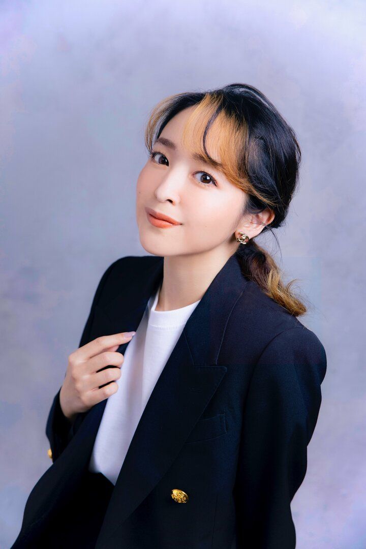 潘めぐみアーティスト写真