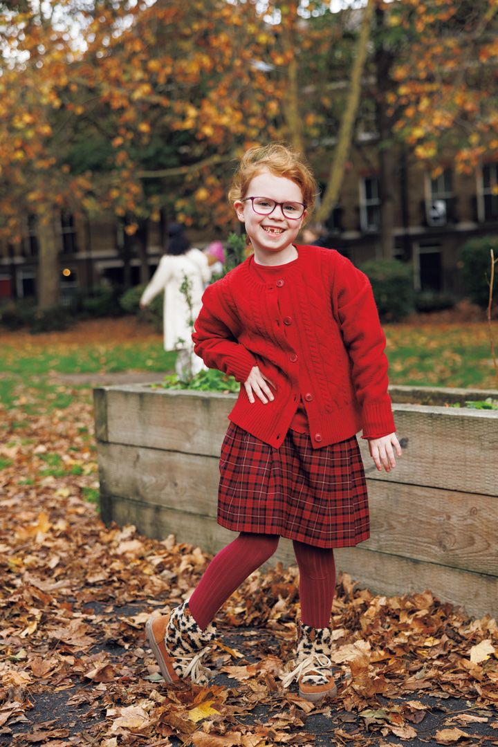 街中どこを見ても誰を見てもオシャレ！ロンドンの「赤」の上手な取り入れ方