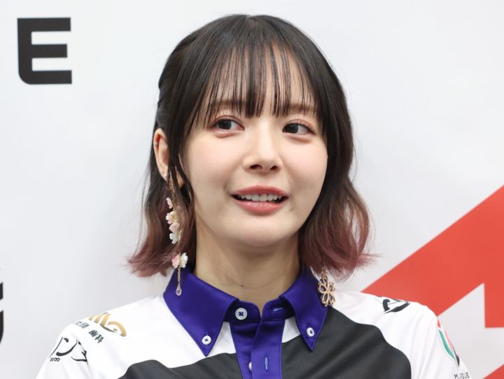 タレント、プロ雀士としても活躍する岡田紗佳が32歳に クランクイン！ 写真：高野広美 width=