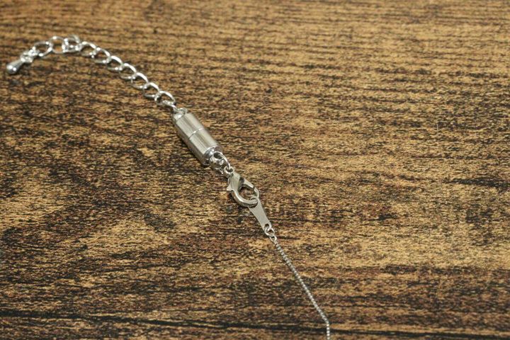 マグネット式アジャスターチェーン（シルバーカラー） 形状