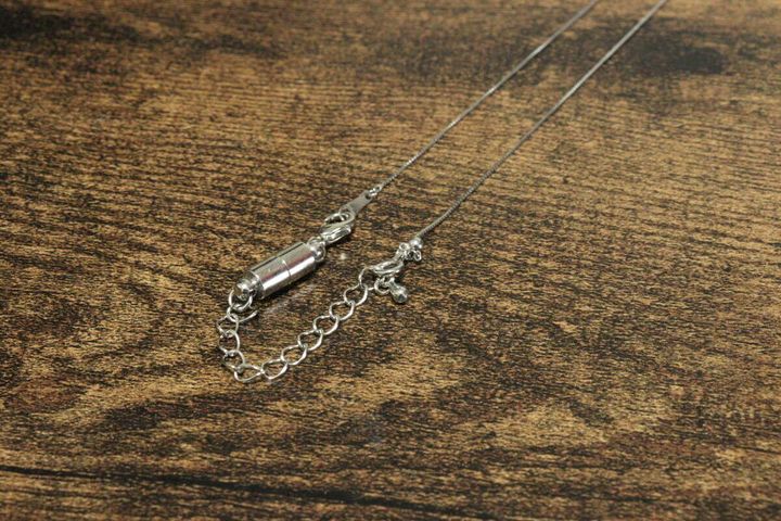 マグネット式アジャスターチェーン（シルバーカラー） 長さ調整
