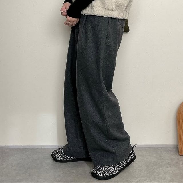 しまむら「RKモックかかとなしヒョウ柄シューズ」