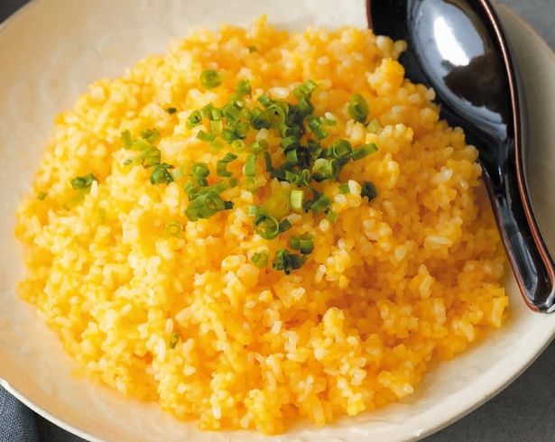 黄金炒飯 (C)ヤンチャン（楊小溪）／KADOKAWA