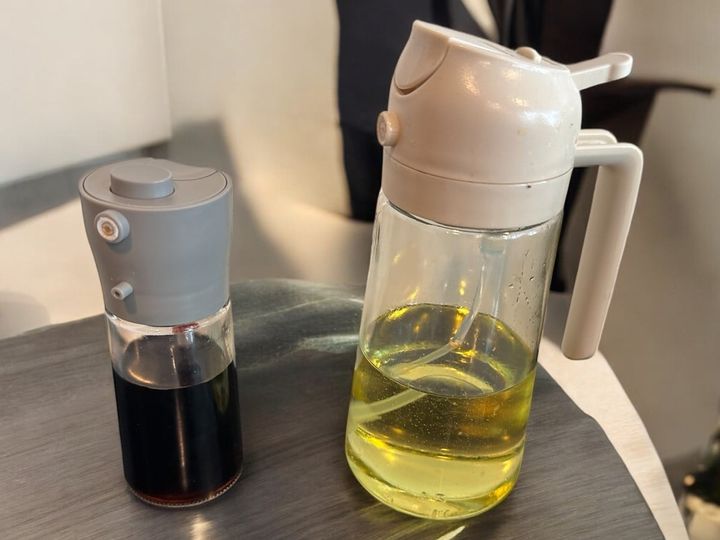 オイルスプレーボトルとセットで使うのもいい