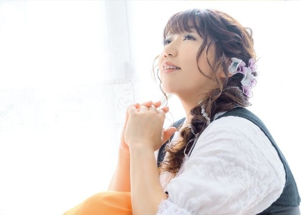 霜月はるか。「そのときにしか歌えない歌を残し続けてきた」と20年の歩みを振り返る