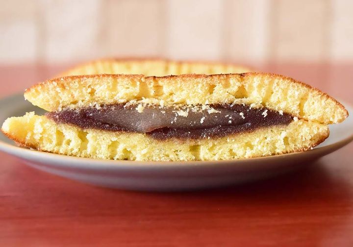 歯切れのよいもちもち食感の求肥と、なめらかなこしあんがたっぷり