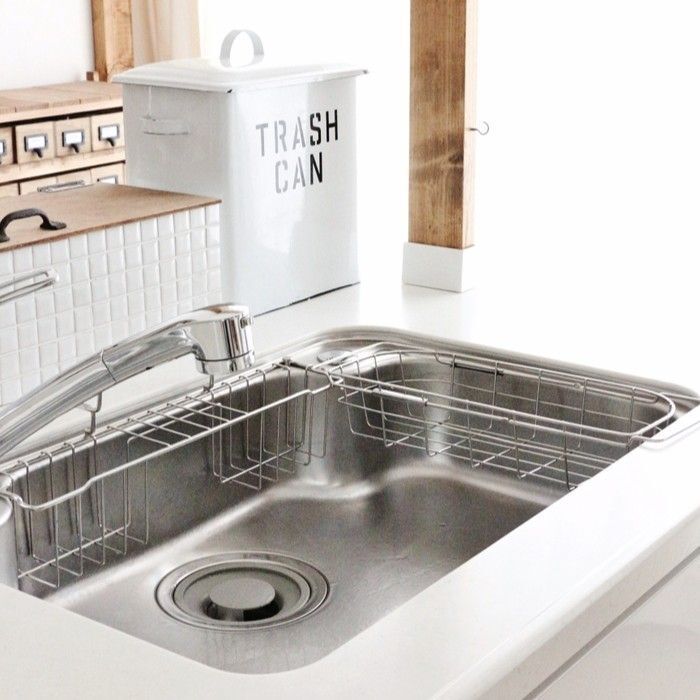 『シンクの曇り汚れ』は洗剤じゃなくてコレ使う！驚くほどピカピカになりますよ♡【掃除の裏ワザ】