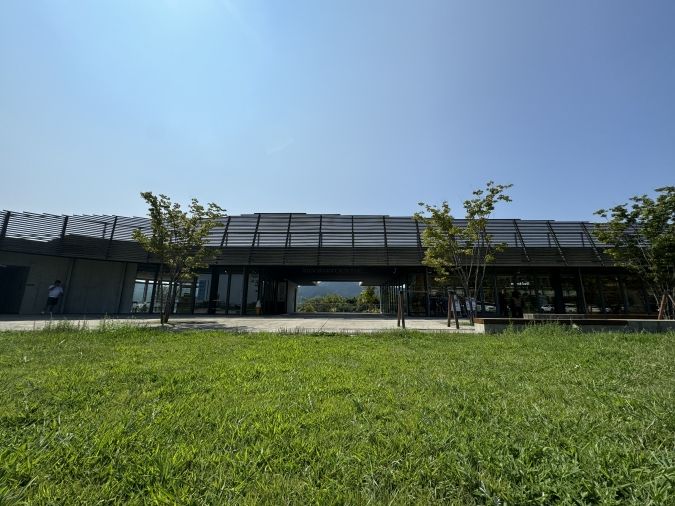 TRAIL 五ケ山ダム外観