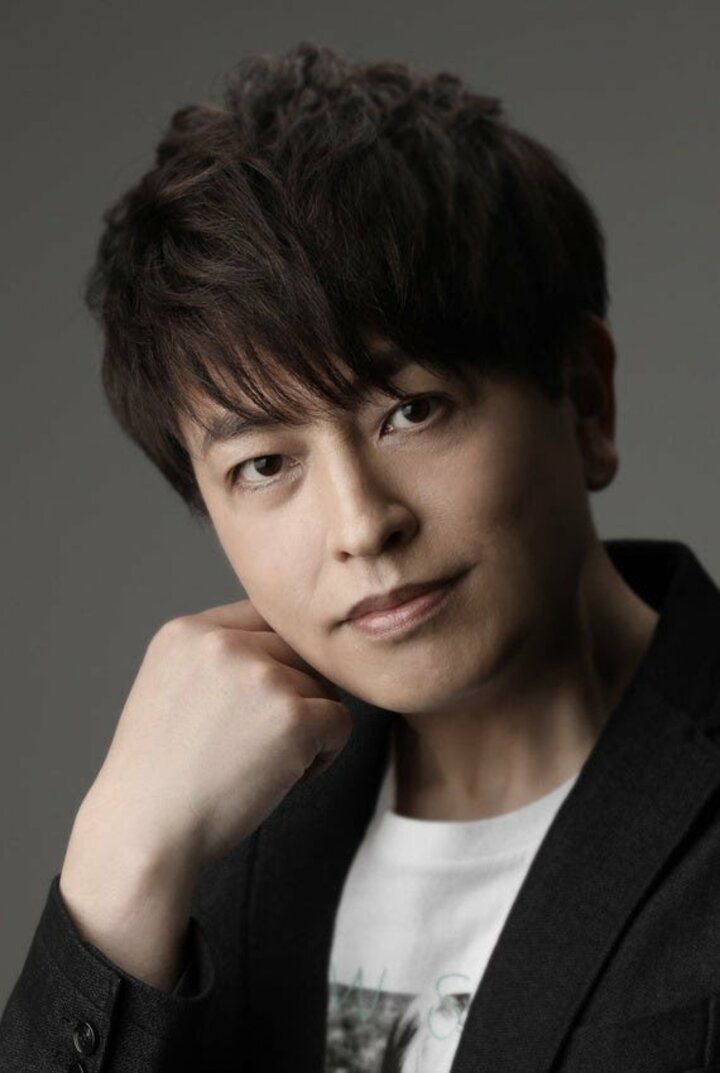 【写真・画像】お手製の厨ニマスクに大きな反響！声優・緑川光が小松昌平とのオフショットを公開 1枚目