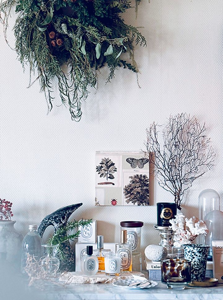 お気に入りを並べ絵になる一角に