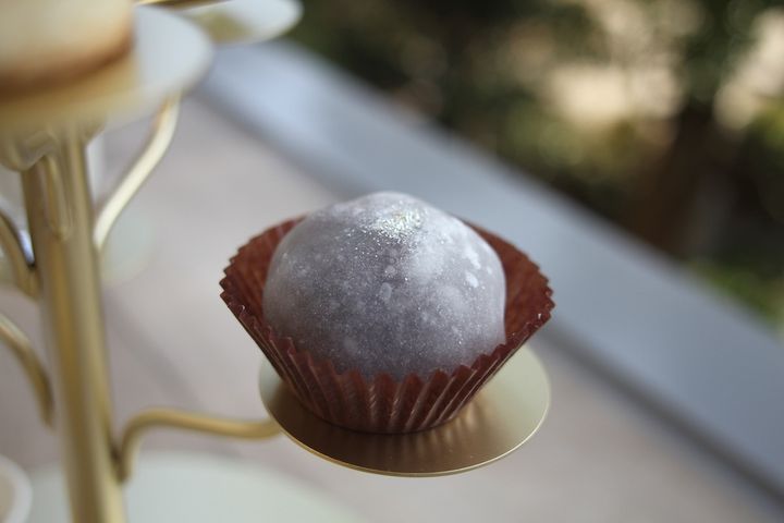 日本庭園を望む「相楽園パーラー」らしい和の逸品「いちご大福」も